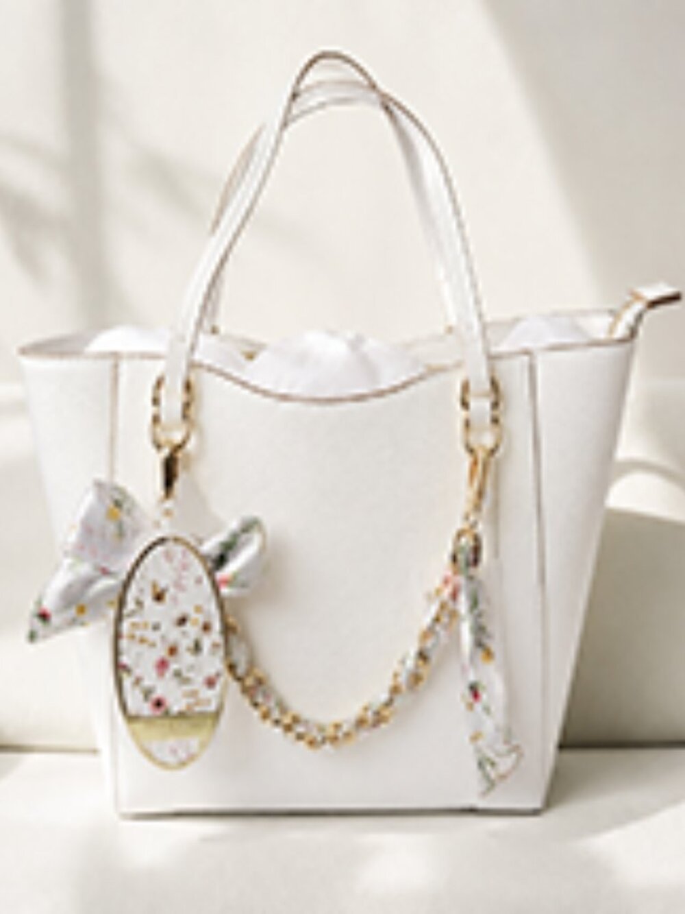 NWT Ted Baker London White Pebbled Zip Tote Floral Bow Shoulder Bag